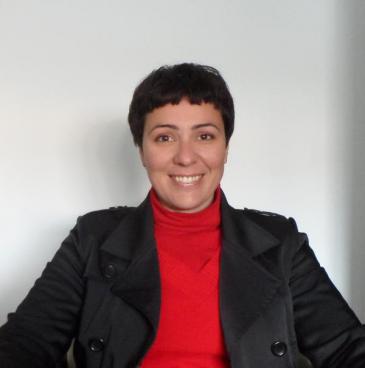 Raquel Solís Gómez, Psicoterapauta, formadora y forense, Col. AO-05909